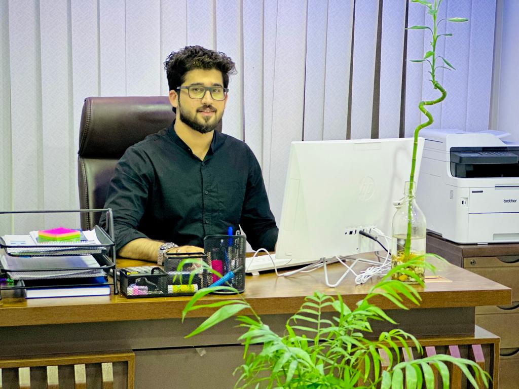 Abbas Khan