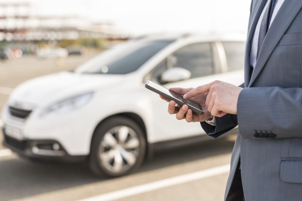 Affordable Van Taxi Dubai Transport Services