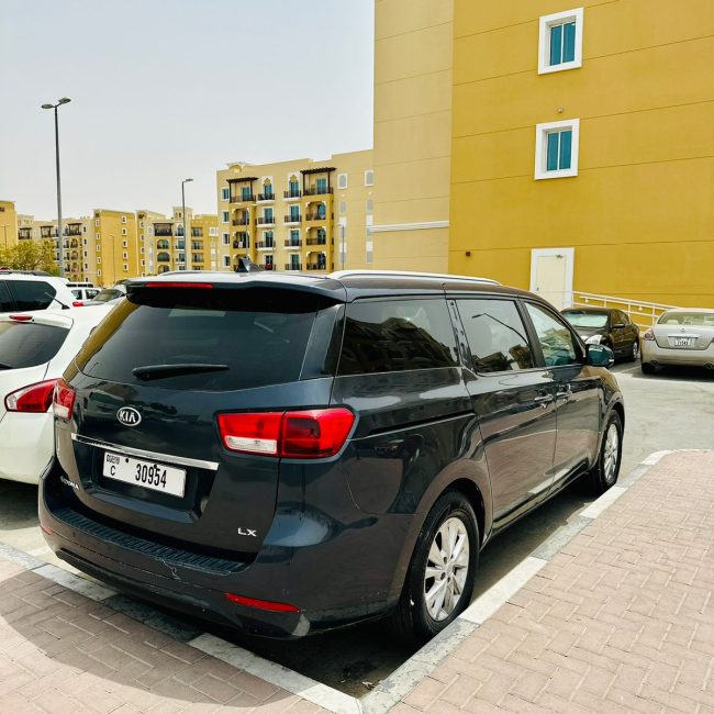 7 Seater car