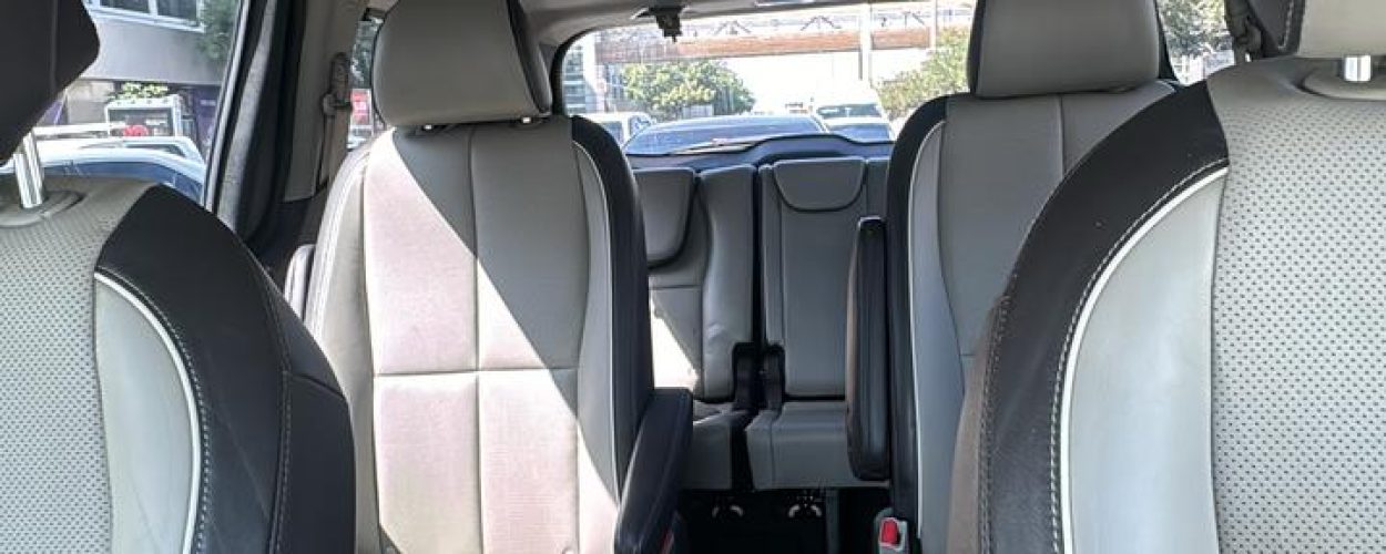 7 seater car rental abu dhabi
