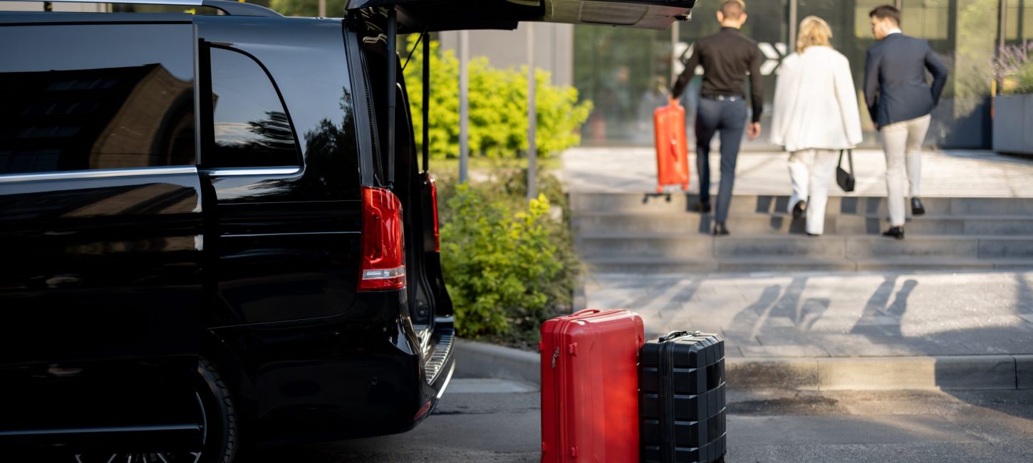 Airport Drop Van: Comfortable & Reliable Service at Great Rates